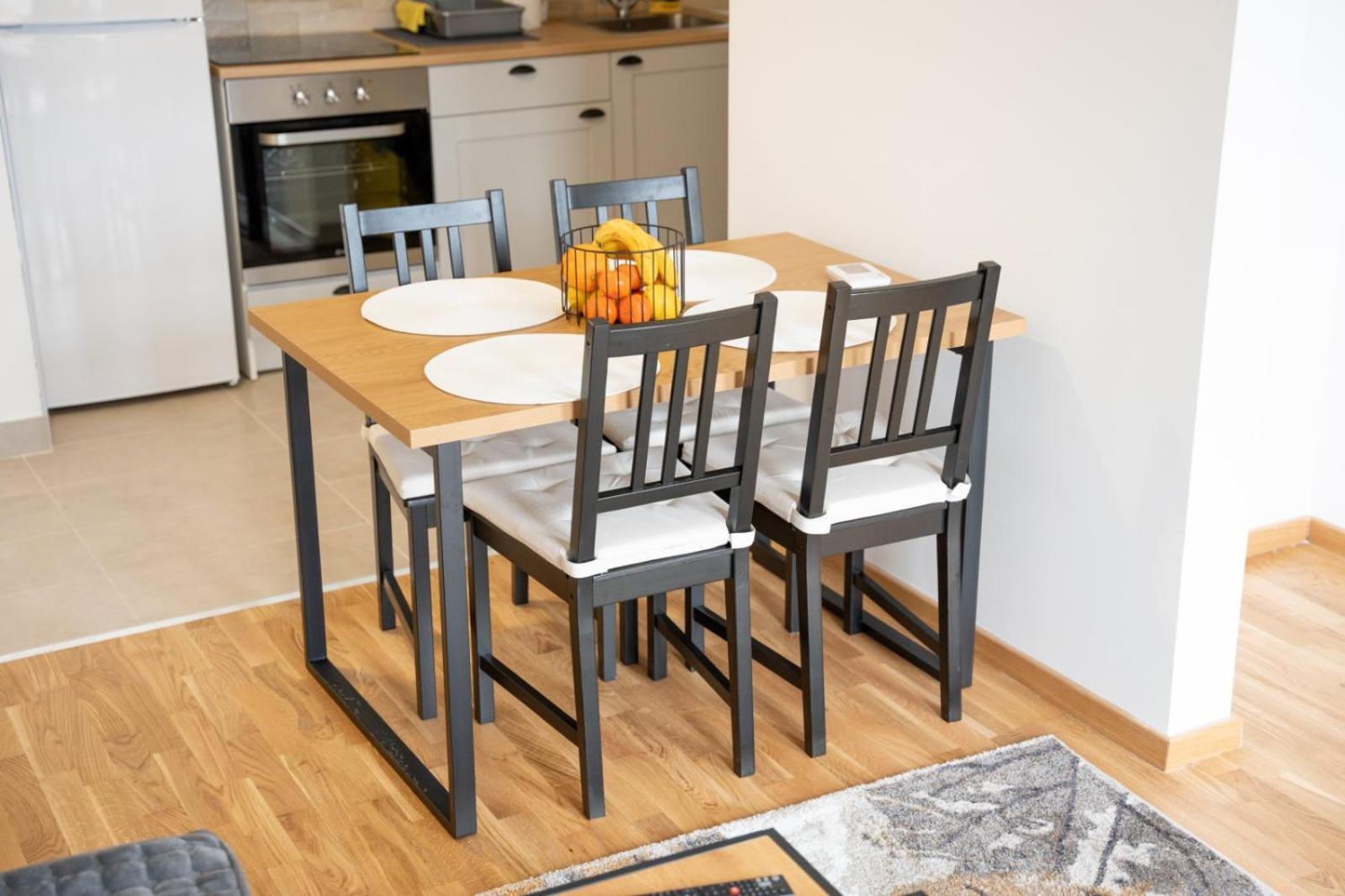 Divcinova S1 Apartment *