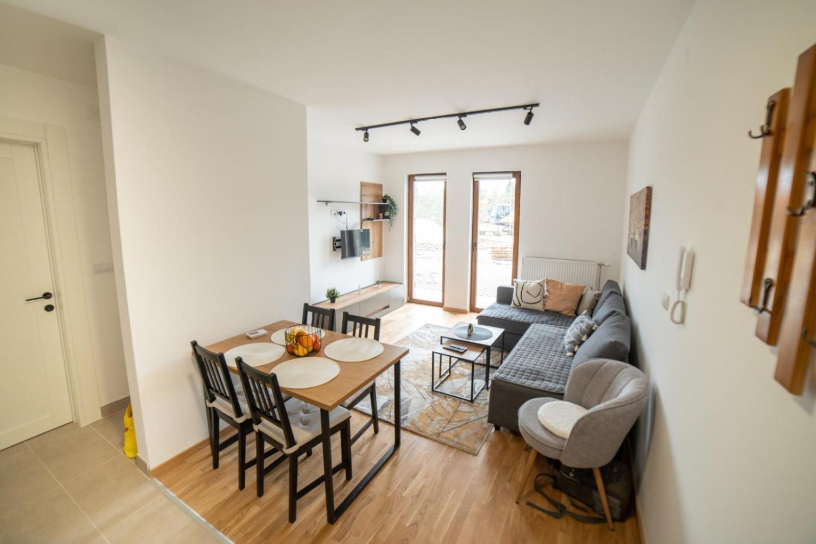 Divcinova S1 Apartment Divcibare